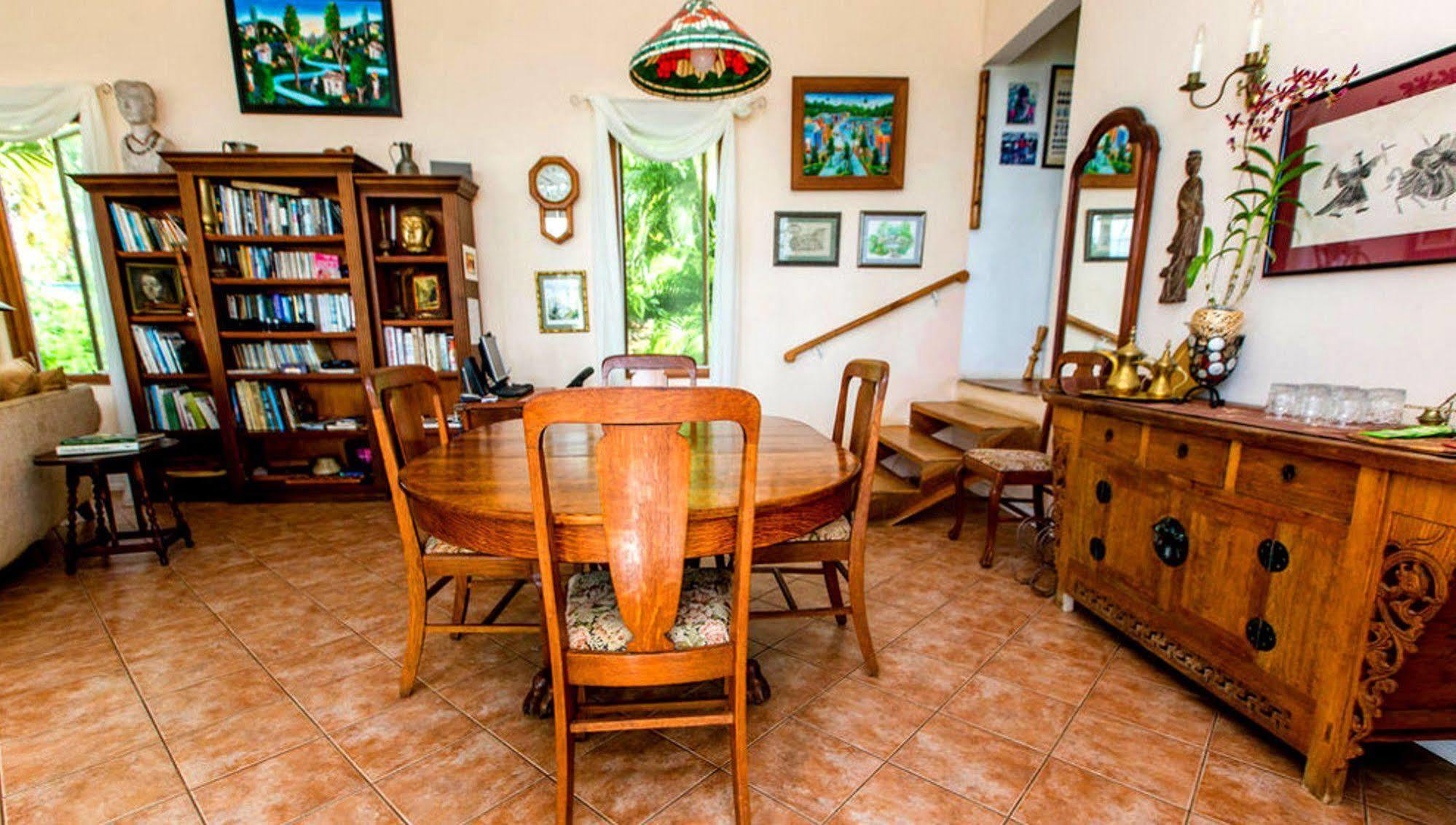 Nature'S Paradise Bed and Breakfast Marigot Bay Esterno foto