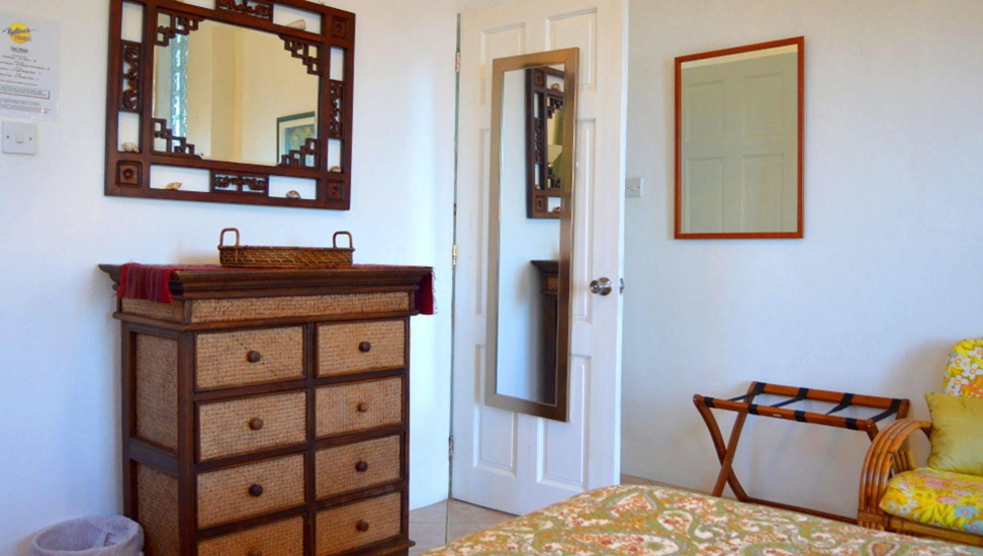 Nature'S Paradise Bed and Breakfast Marigot Bay Esterno foto