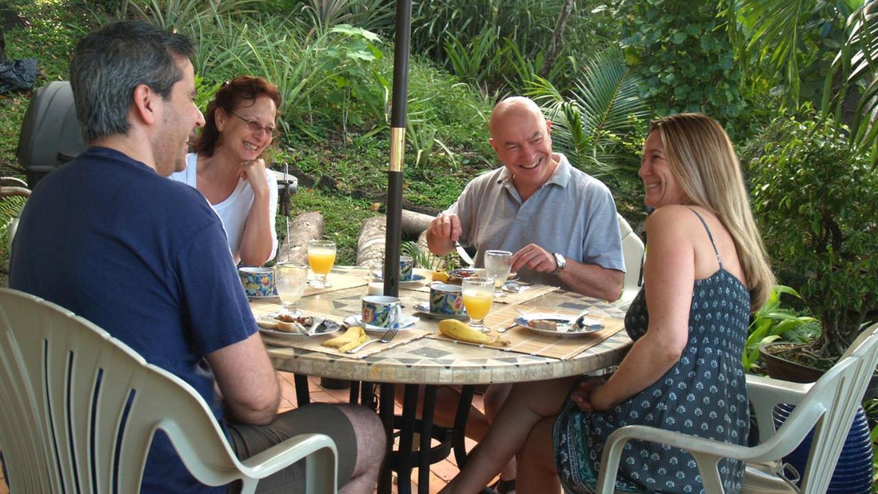 Nature'S Paradise Bed and Breakfast Marigot Bay Esterno foto